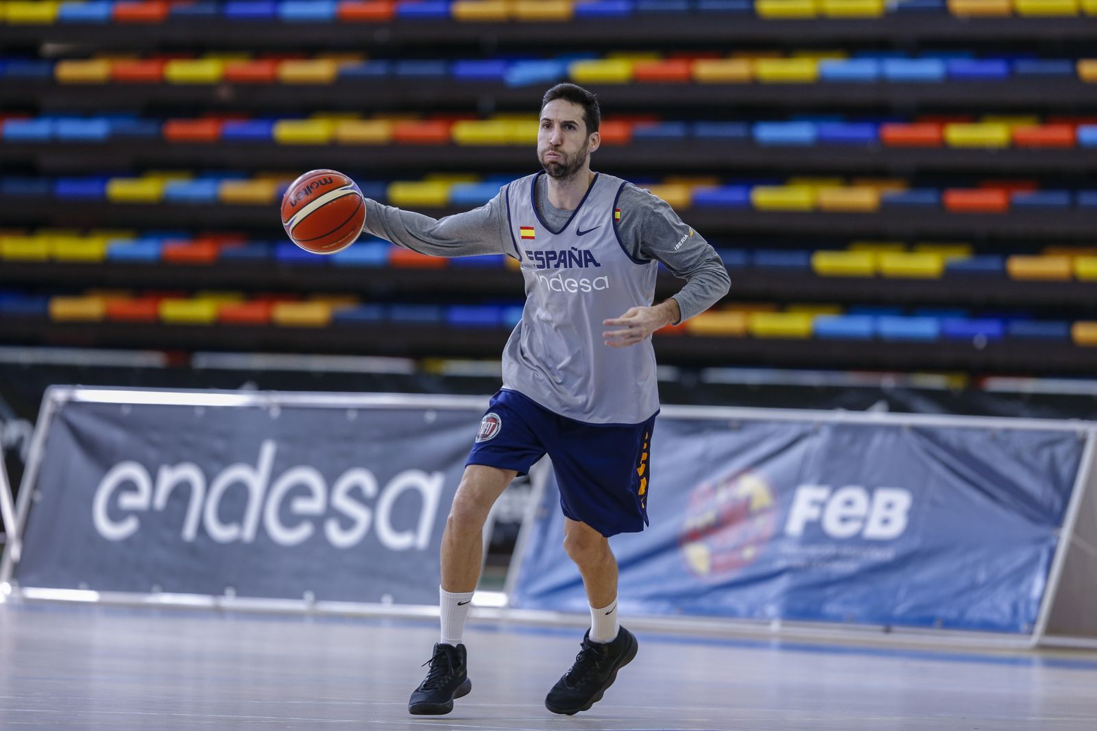 Sergi Vidal, en un entrenamiento con la selección española.