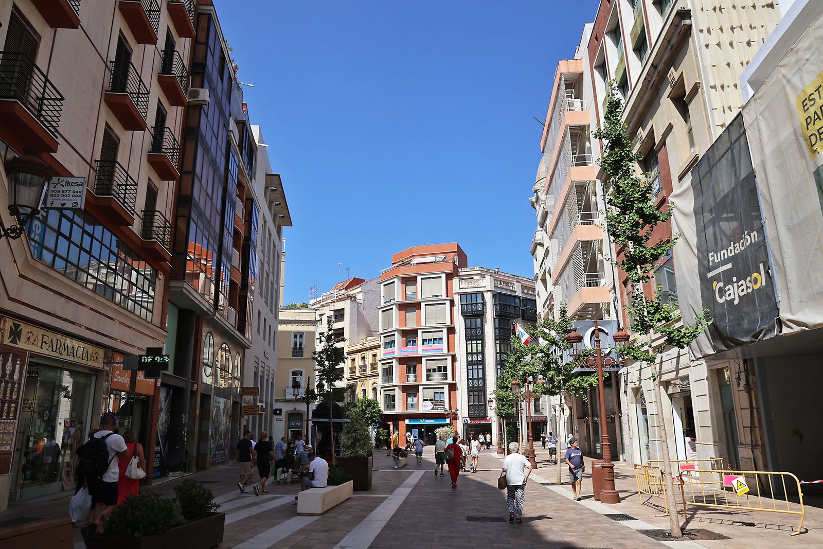 Imágenes del bullicio en las esquinas de la Placeta