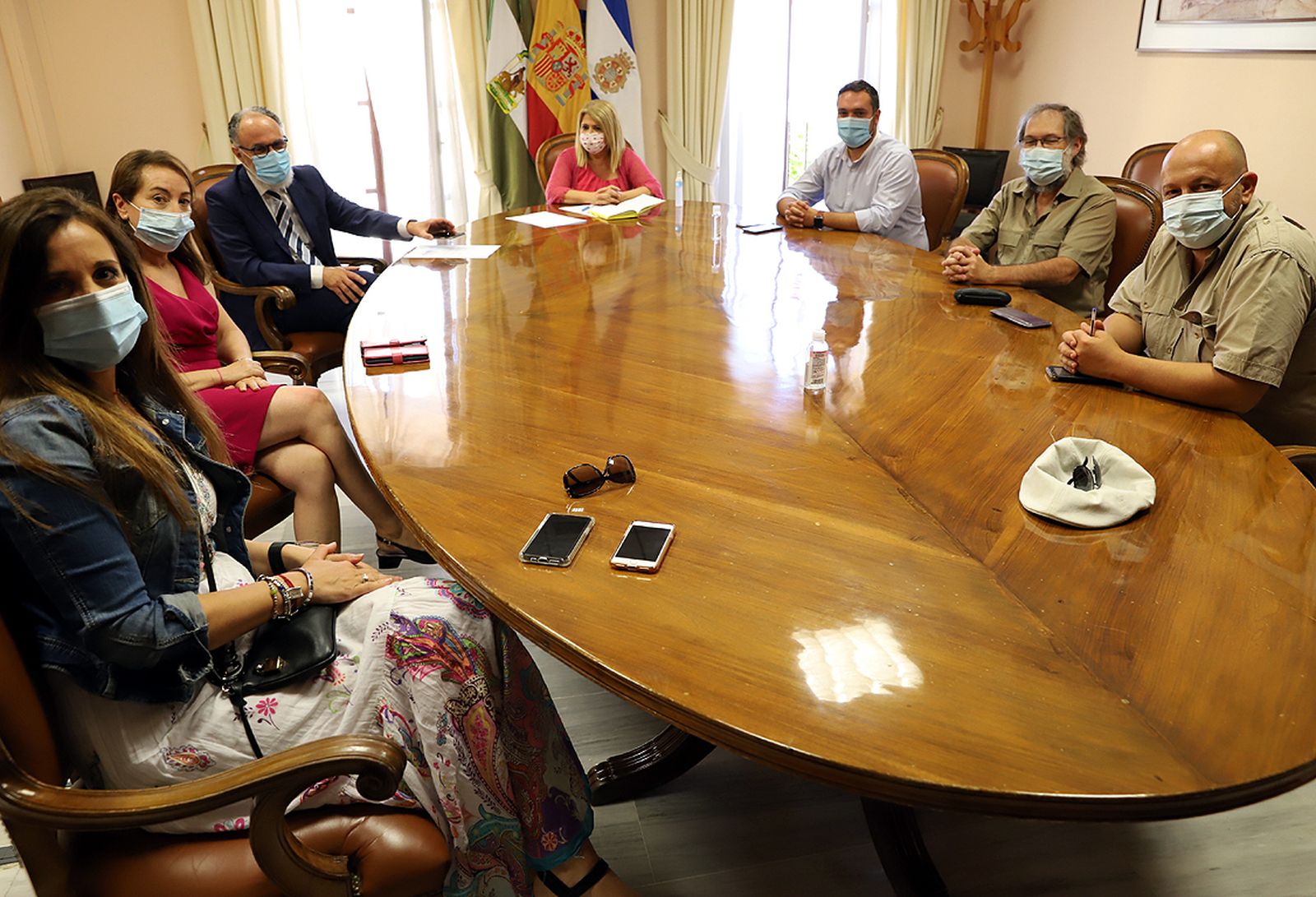 Encuentro celebrado este miércoles en el Ayuntamiento de Jerez entre el director de Mercasa y los representantes municipales.