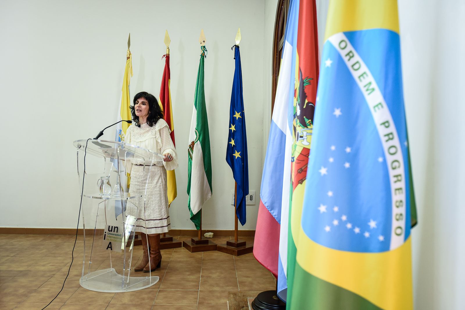 Imágenes de la conferencia  'La Rábida- ocho décadas de un sueño universitario'