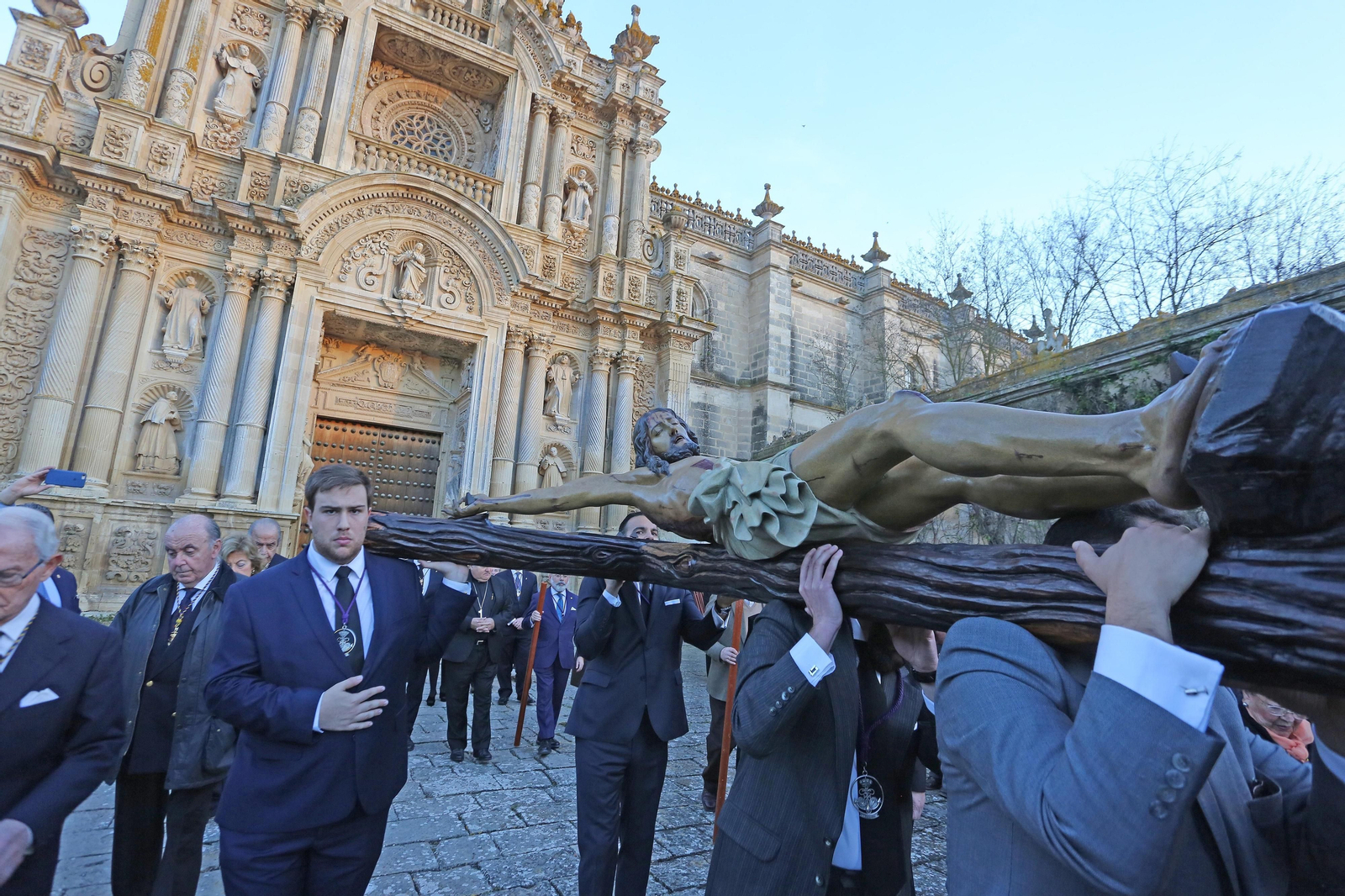 Traslado del Cristo de La Defensión en La Cartuja