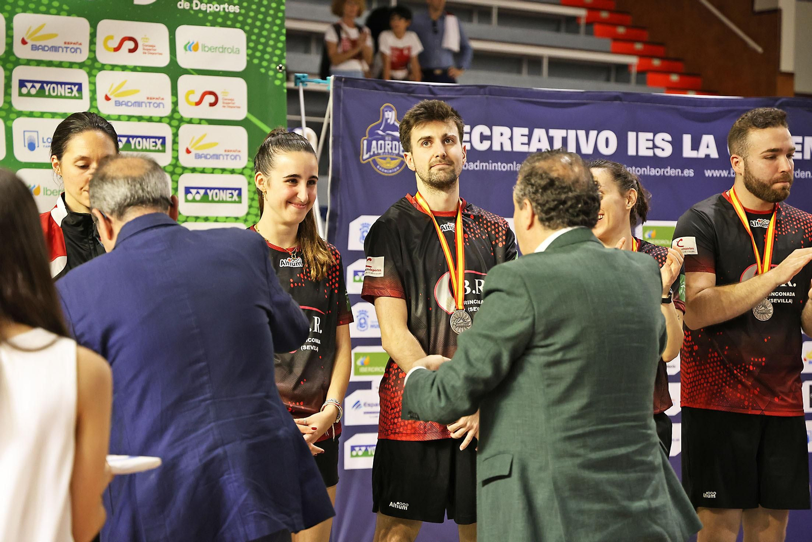 Imágenes de la final de liga de bádminton entre el IES La Orden y La RInconada