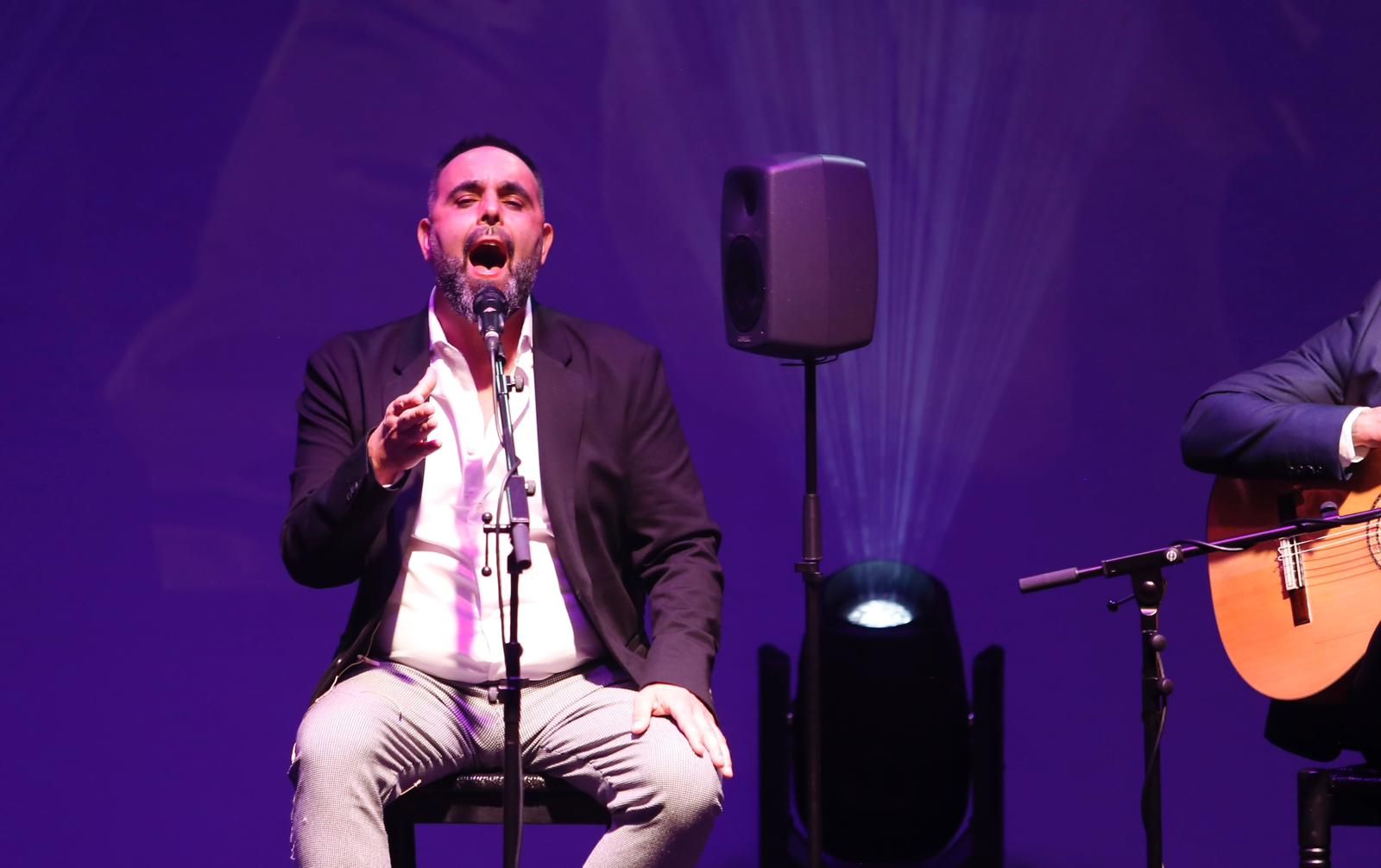 Manuel Peralta, en su cante por seguiriyas.