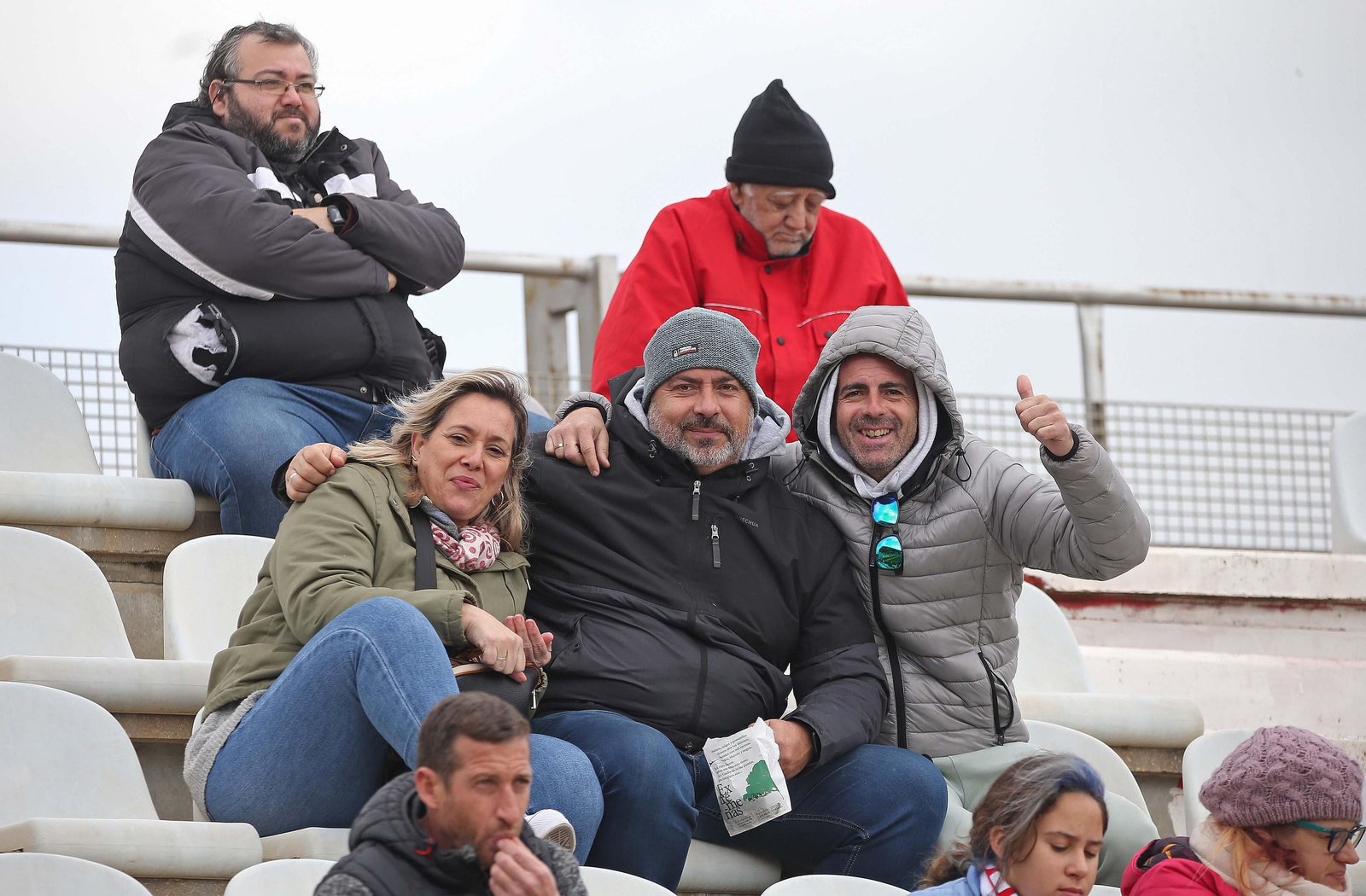 Fotos de la afición durante el Algeciras - Ceuta en el Nuevo Mirador