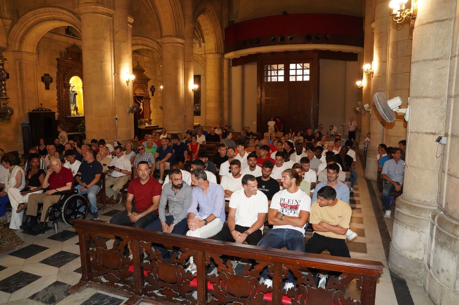 La visita del Almería a la Patrona, en imágenes