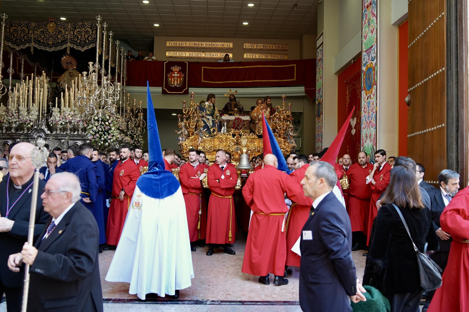 La Sagrada Cena en el Jueves Santo de Málaga, en imágenes
