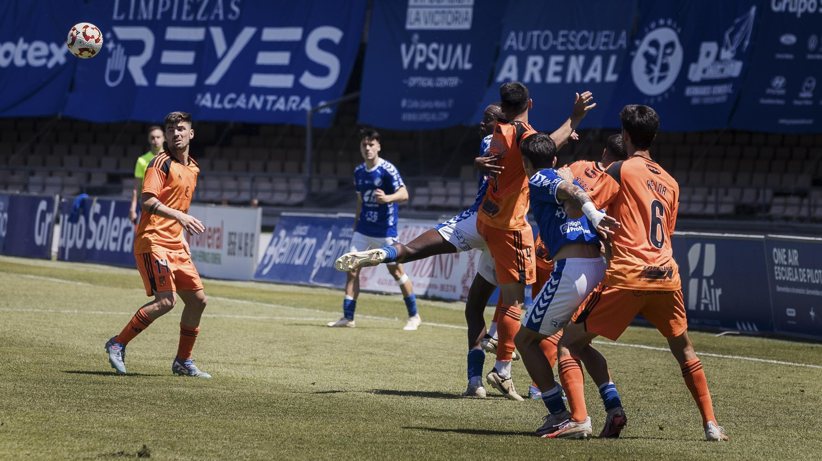 Las imágenes del derbi entre Xerez DFC y Xerez CD en Chapín