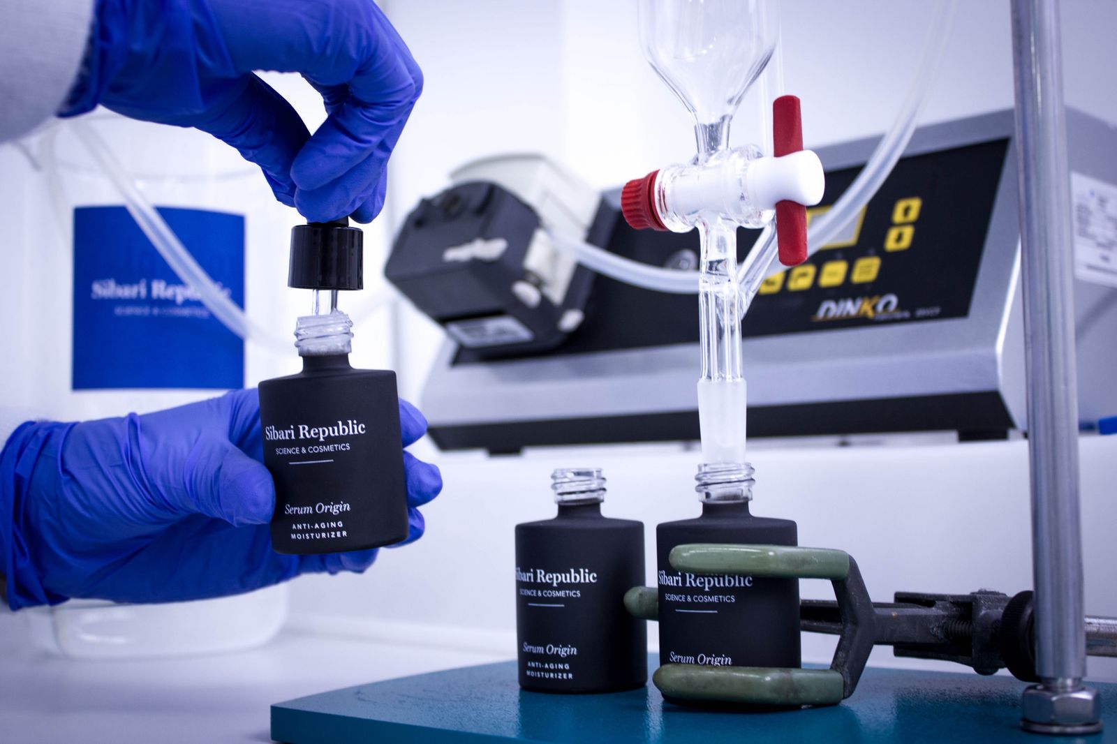 Serum Origin, el producto estrella de la firma, reduce las arrugas en solo cuatro semanas.