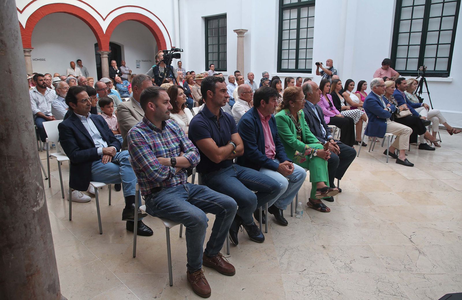 “Ser taurino es progre: veinte años de la alternativa de Vega”, en imágenes