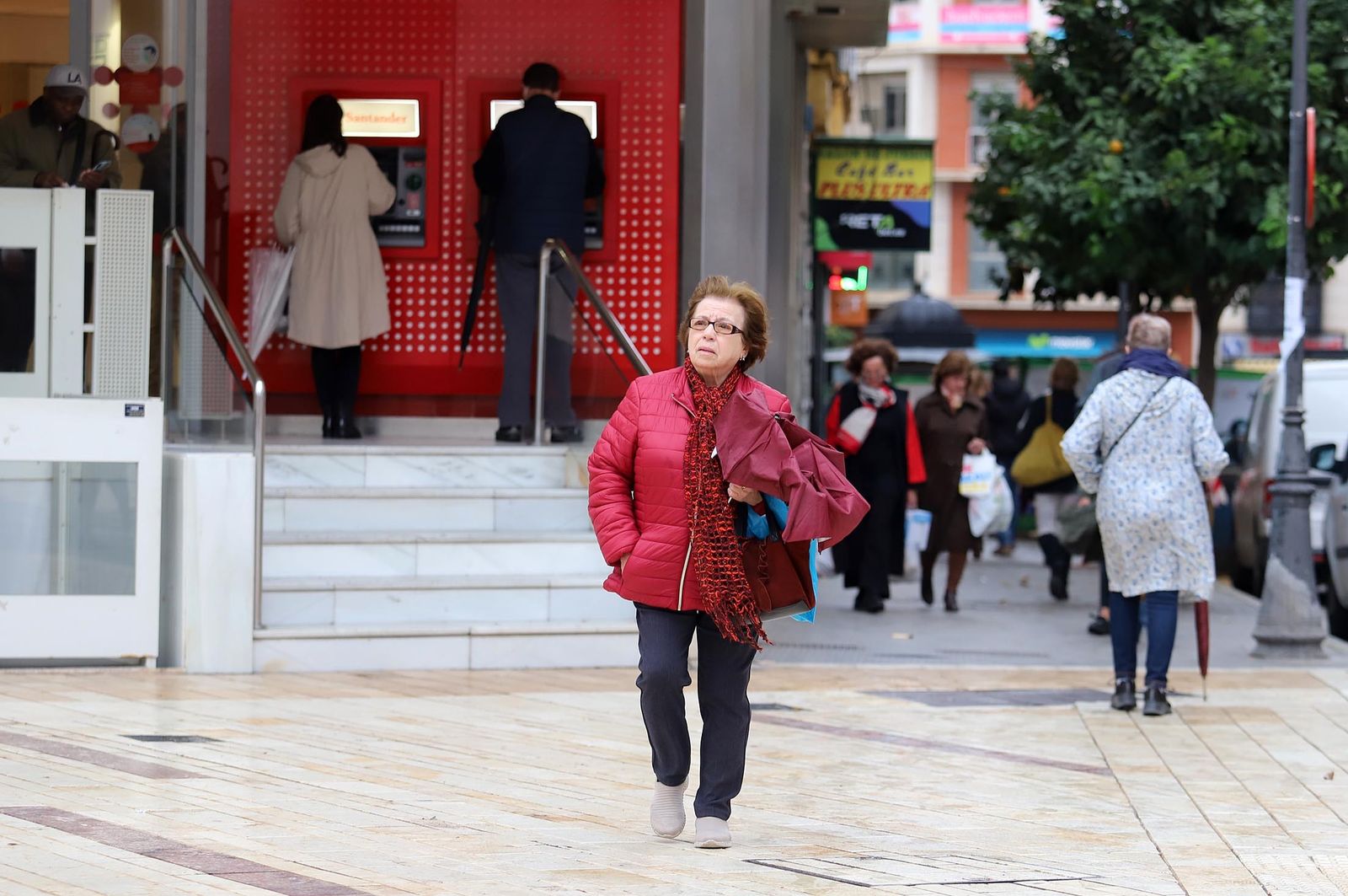 Imágenes del lunes 5 de diciembre en Huelva