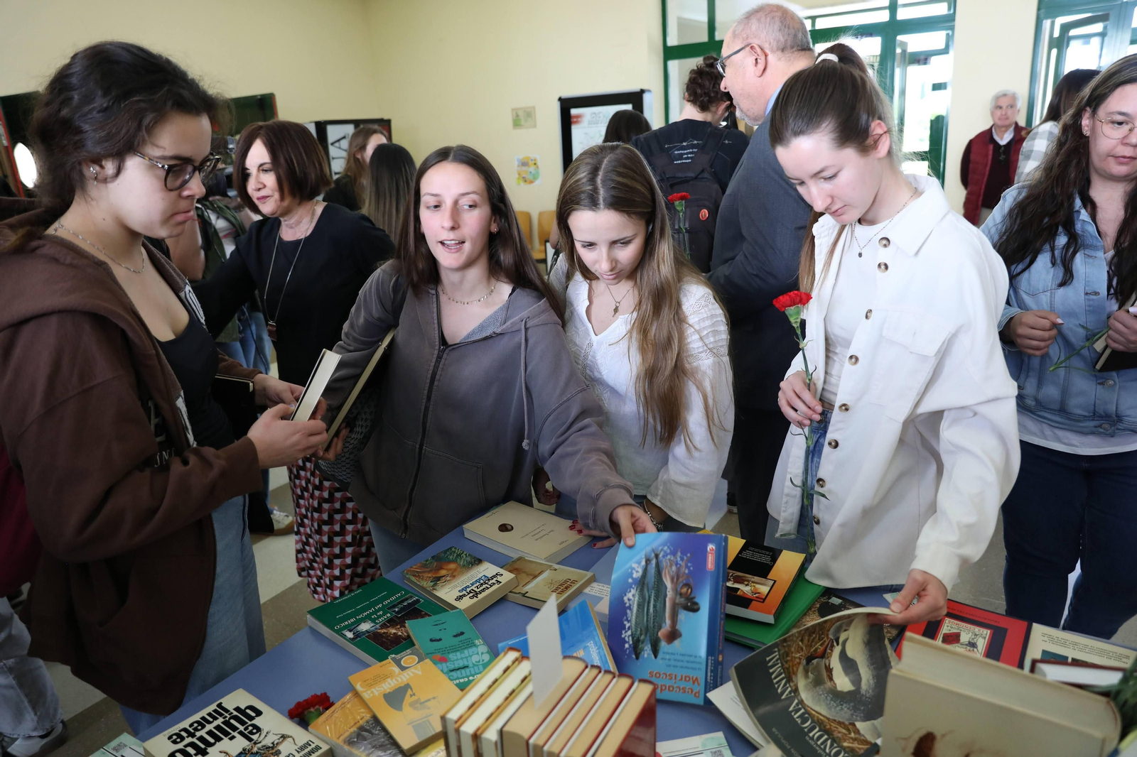La Universidad de Córdoba celebra el Día del Libro, en imágenes