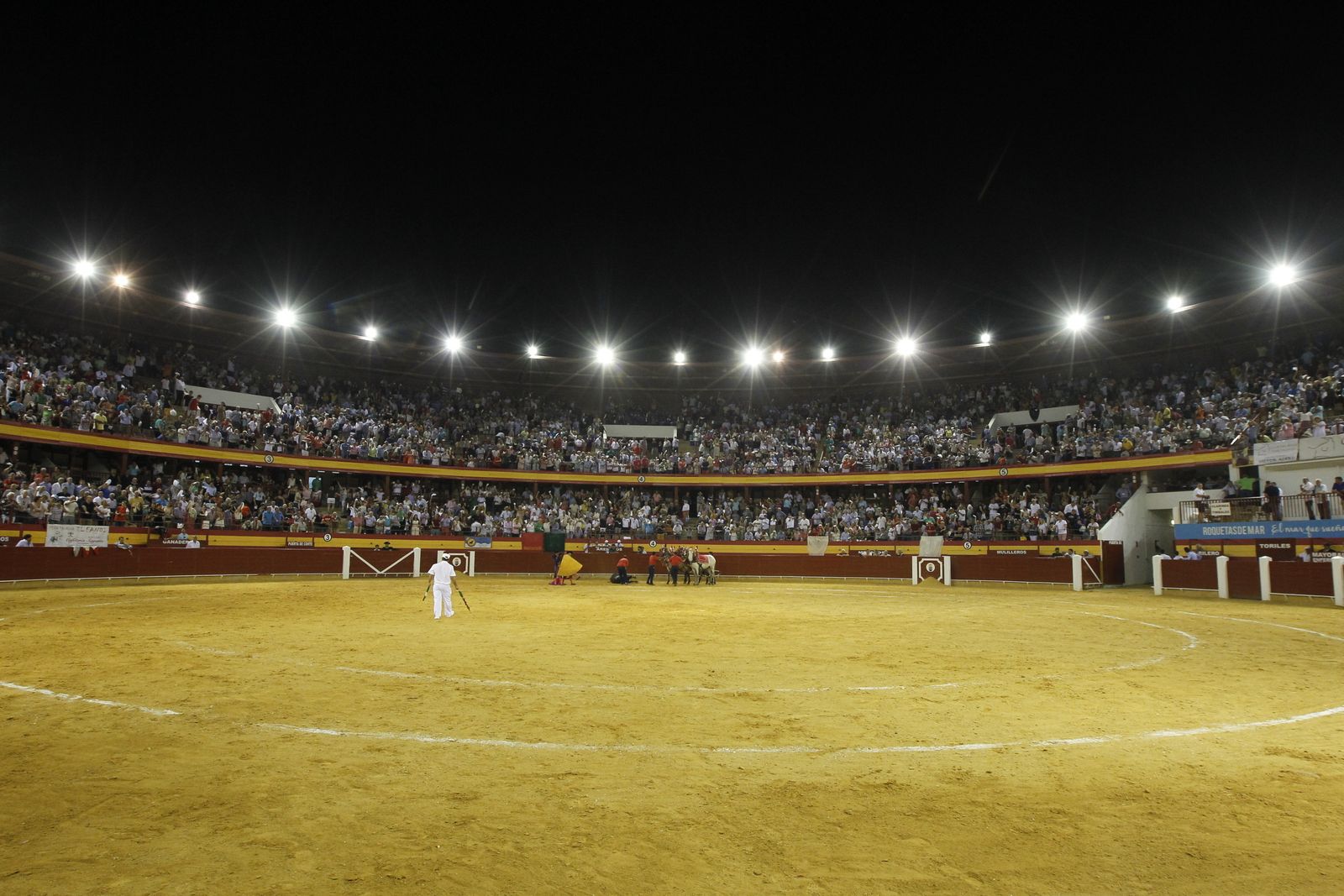 Fotogalería corrida de toros Roquetas de Mar. El Fandi, Castella, Cayetano.
