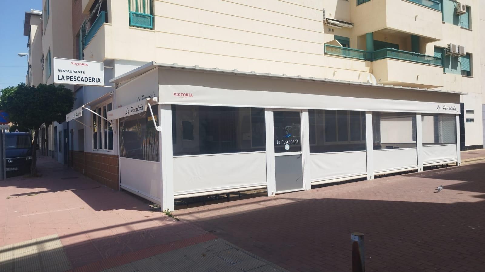 Marisquería La Pescadería, en Torre del Mar, cerrada esta sábado. Marisquería La Pescadería, en Torre del Mar, cerrada esta sábado.