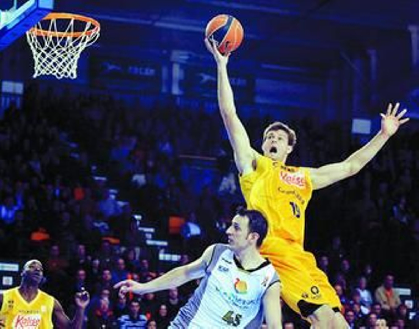 Freeland lanza ante la oposición de Bazdaric (ViveMenorca).