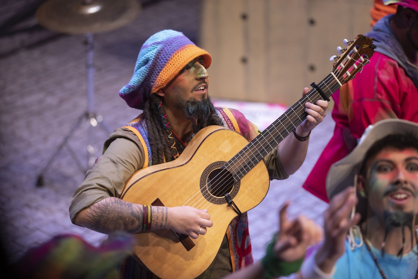 Imágenes de la actuación de la comparsa de Huelva "Los garrapatas" en el Carnaval Colombino