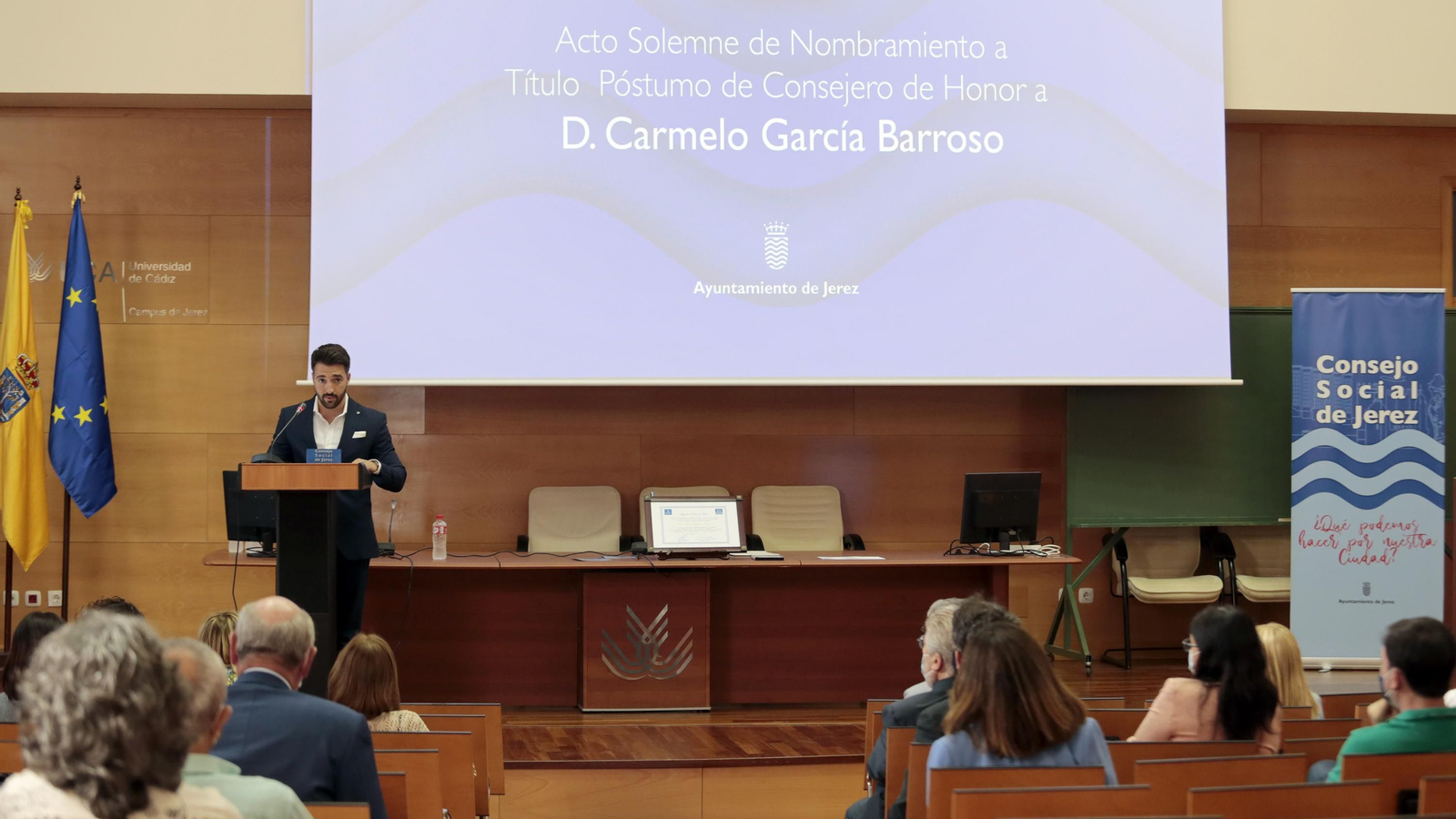 Reconocimiento título Póstumo de Consejero de Honor a D. Carmelo García Barroso