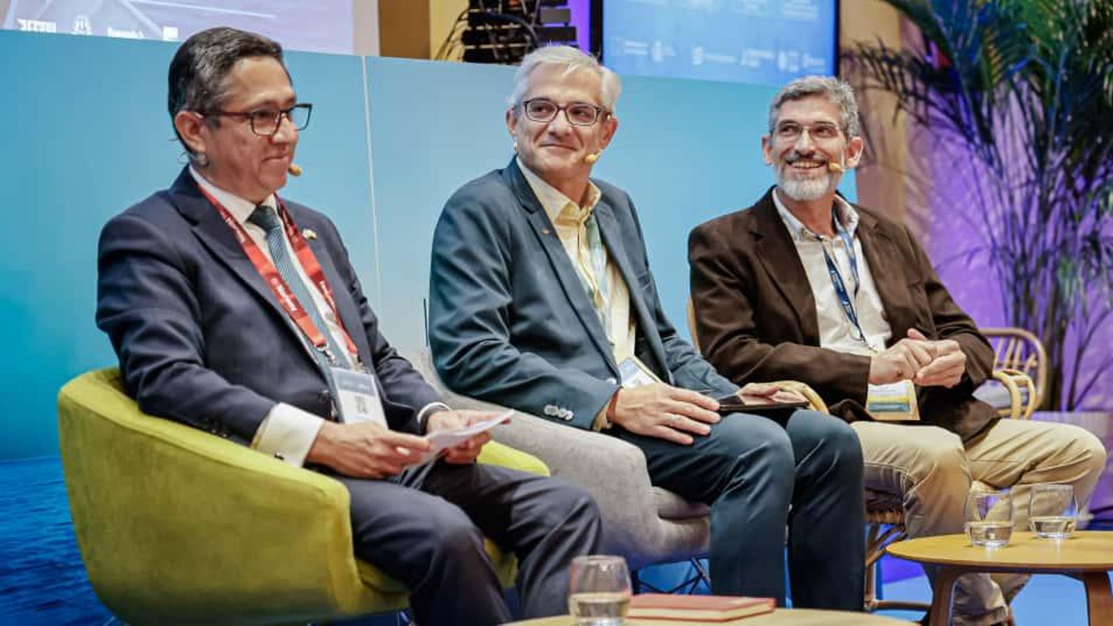 De izquierda a derecha: Rodrigo Ballesteros, José Luis Inogés y César Martín.