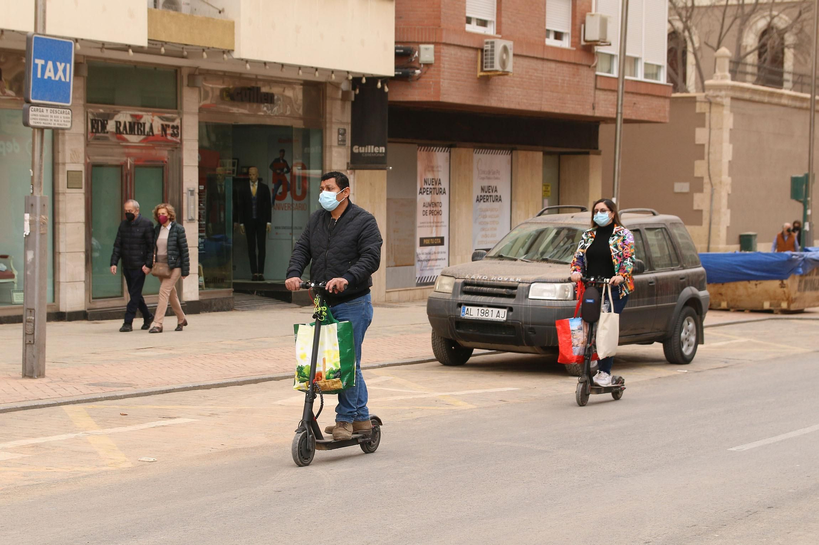 A la compra en patinete eléctrico