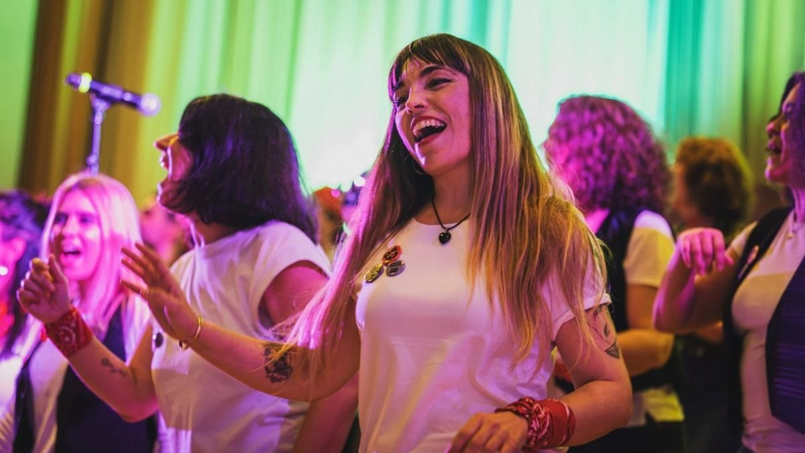 Jaén Rock Choir abre las puertas de sus ensayos por un día para montar entre público y coristas la canción 'Nothing Else Matters' de Metallica. Jaén Rock Choir abre las puertas de sus ensayos por un día para montar entre público y coristas la canción 'Nothing Else Matters' de Metallica.