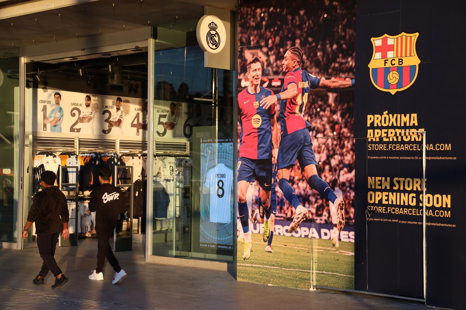 El FC Barcelona abrirá una tienda en Muelle Uno junto a la del Real Madrid