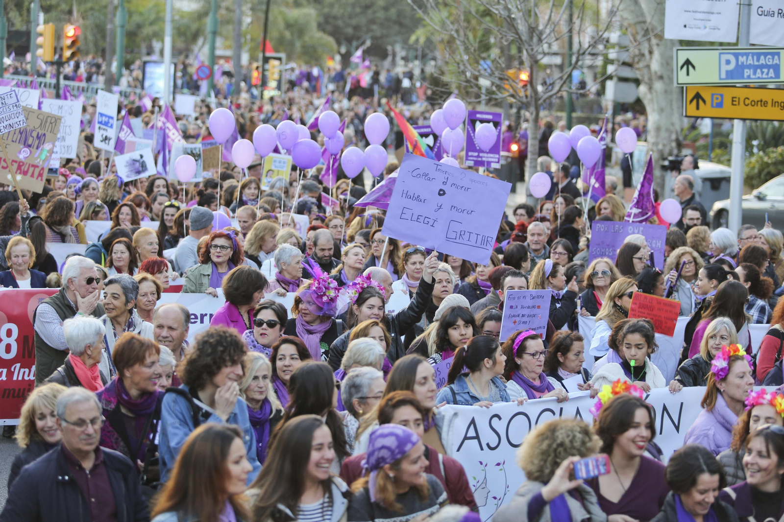 Las imágenes de la manifestación del Día de la Mujer en Málaga