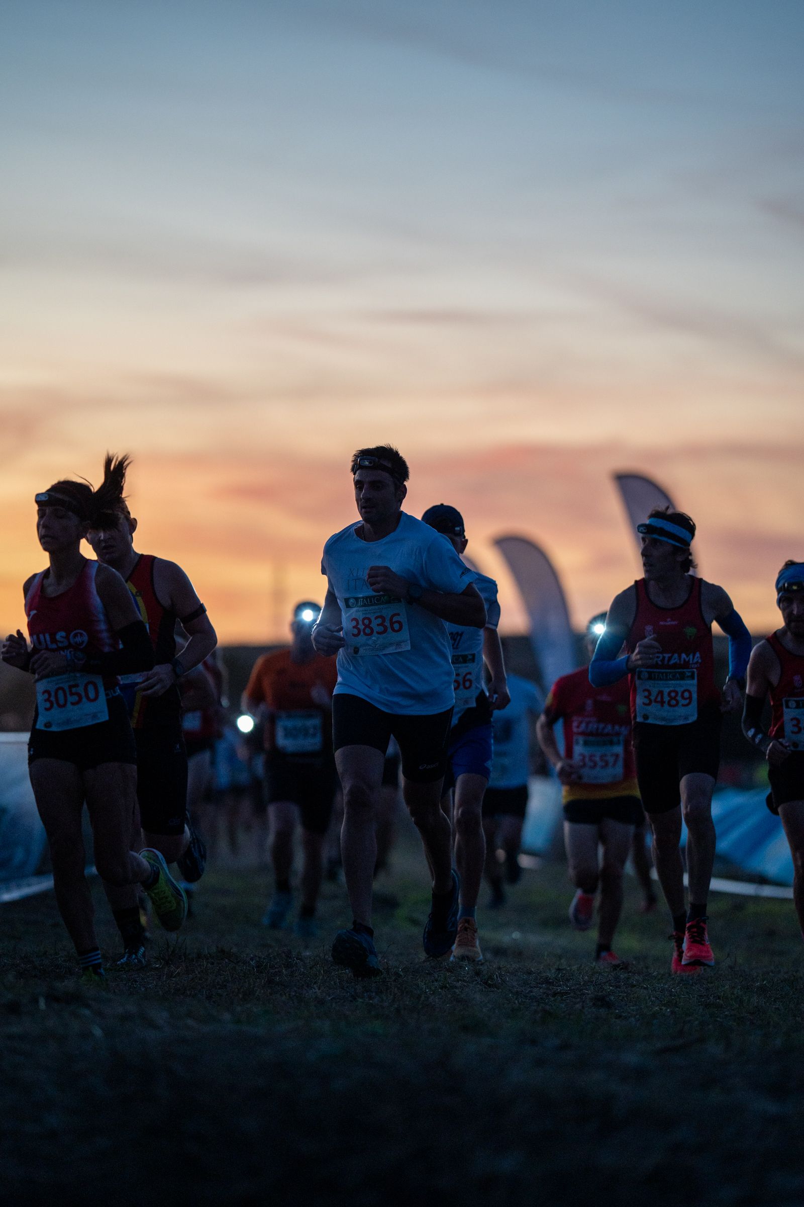 Las fotos de la prueba nocturna del Cross de Itálica