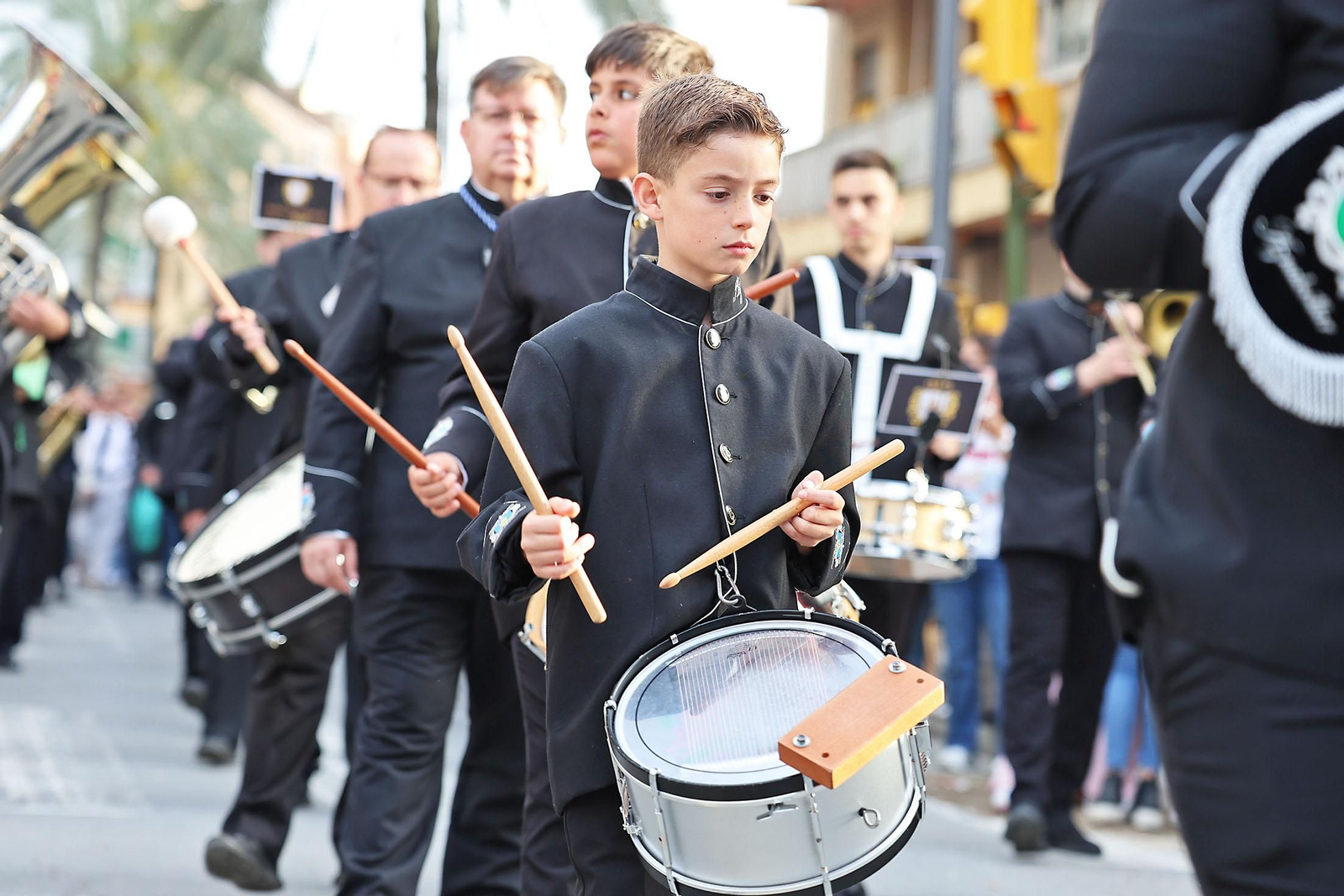 Imágenes de la VIrgen de Los Dolores por su barrio de las Colonias