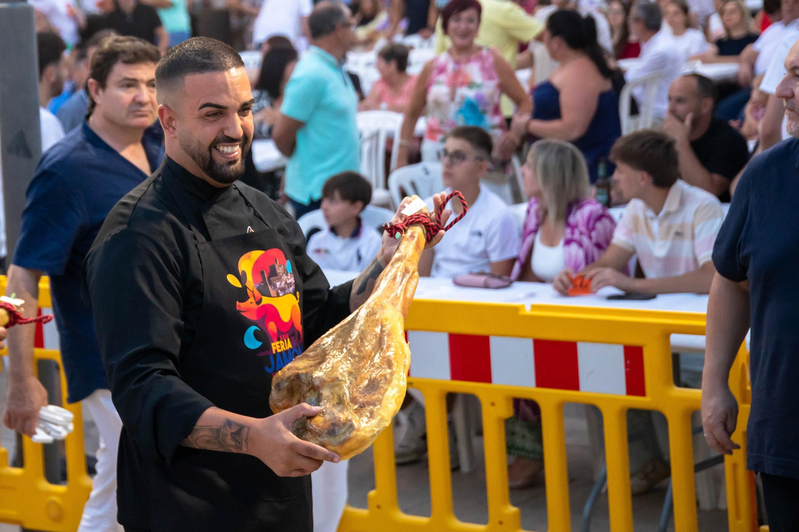 Concurso de cortadores de jamón en Serón, en imágenes