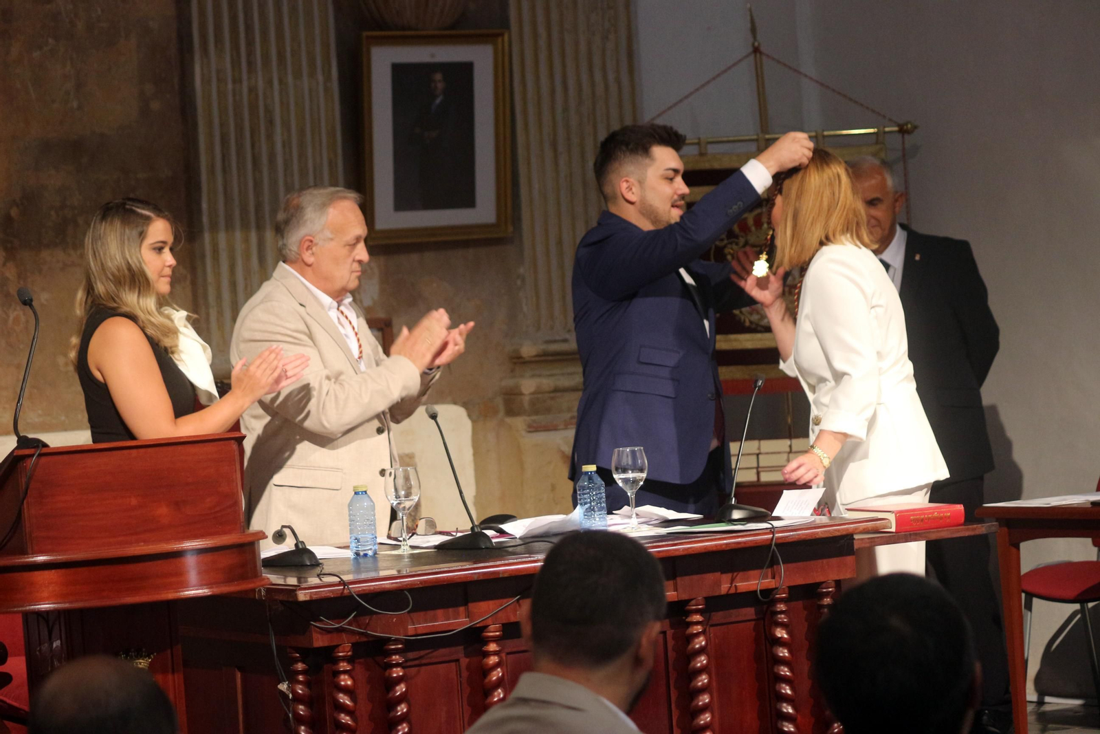La investidura de Aurora Salvador, alcaldesa de Puerto Real, en imágenes