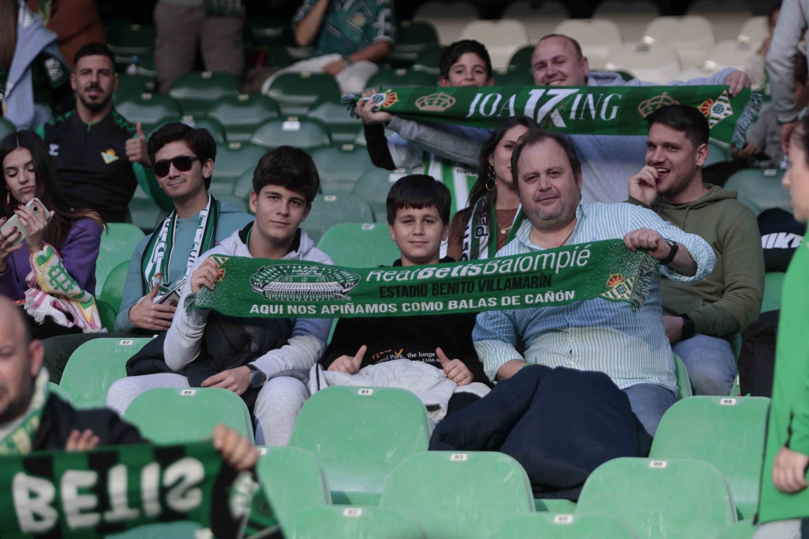 Búscate en las gradas del Villamarín