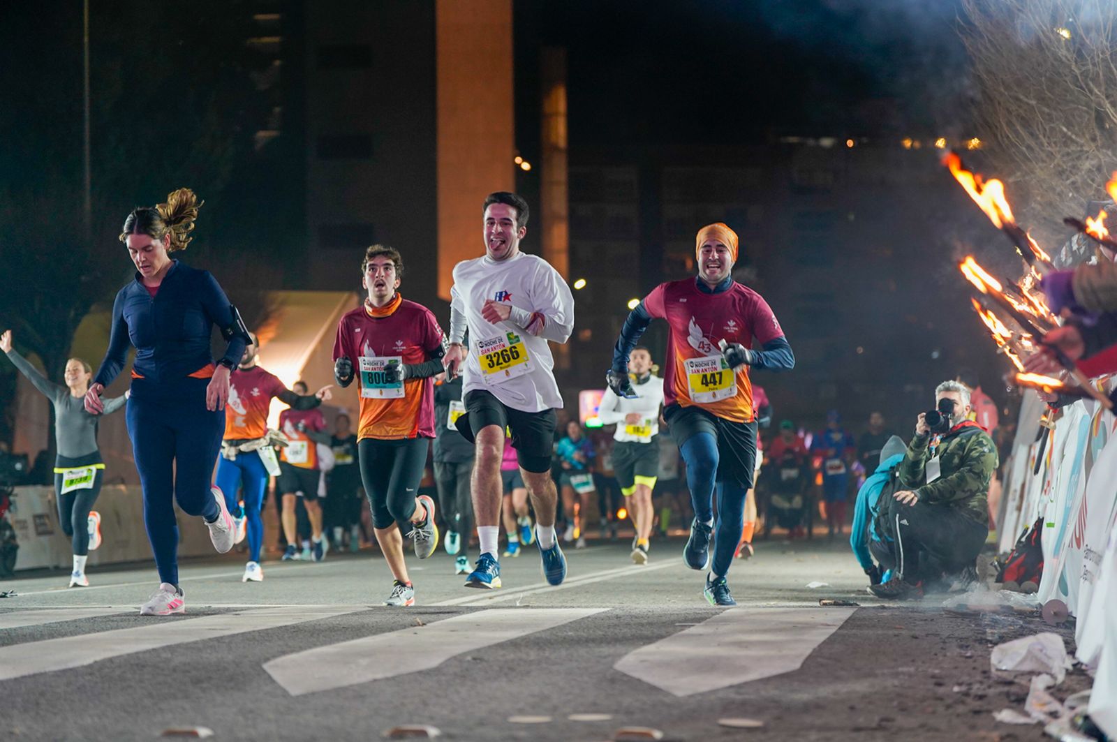 En imágenes: búscate en tu llegada a meta de la Carrera de San Antón 2026 (11)