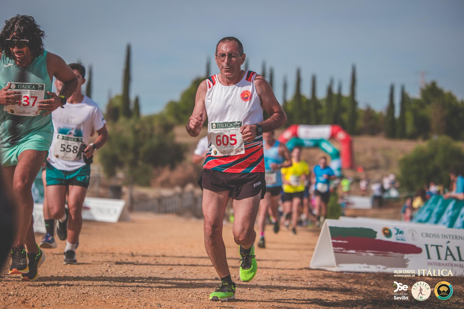 Búscate en las fotos del Cross de Itálica 2025 | 2