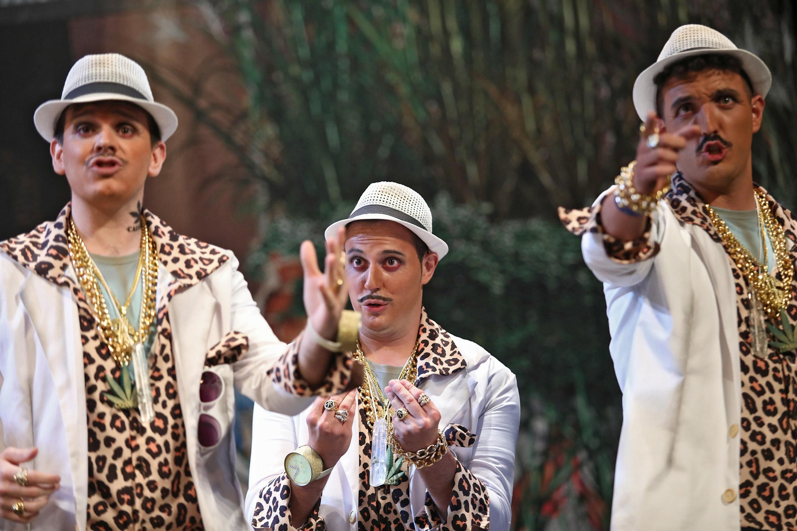 Chirigota 'Yo no me quito del medio'