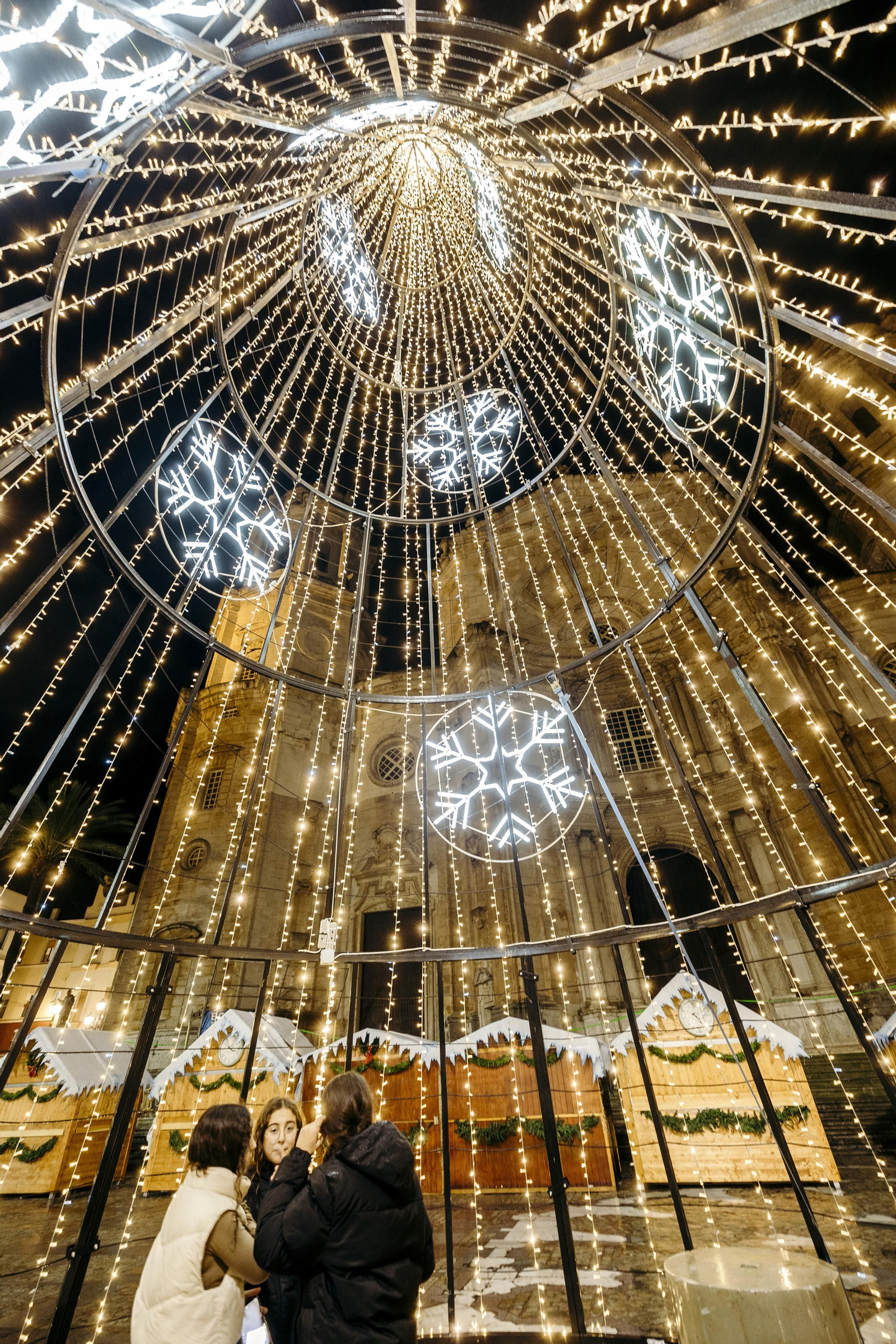 Las imágenes de la inauguración de la iluminación de navidad en Cádiz