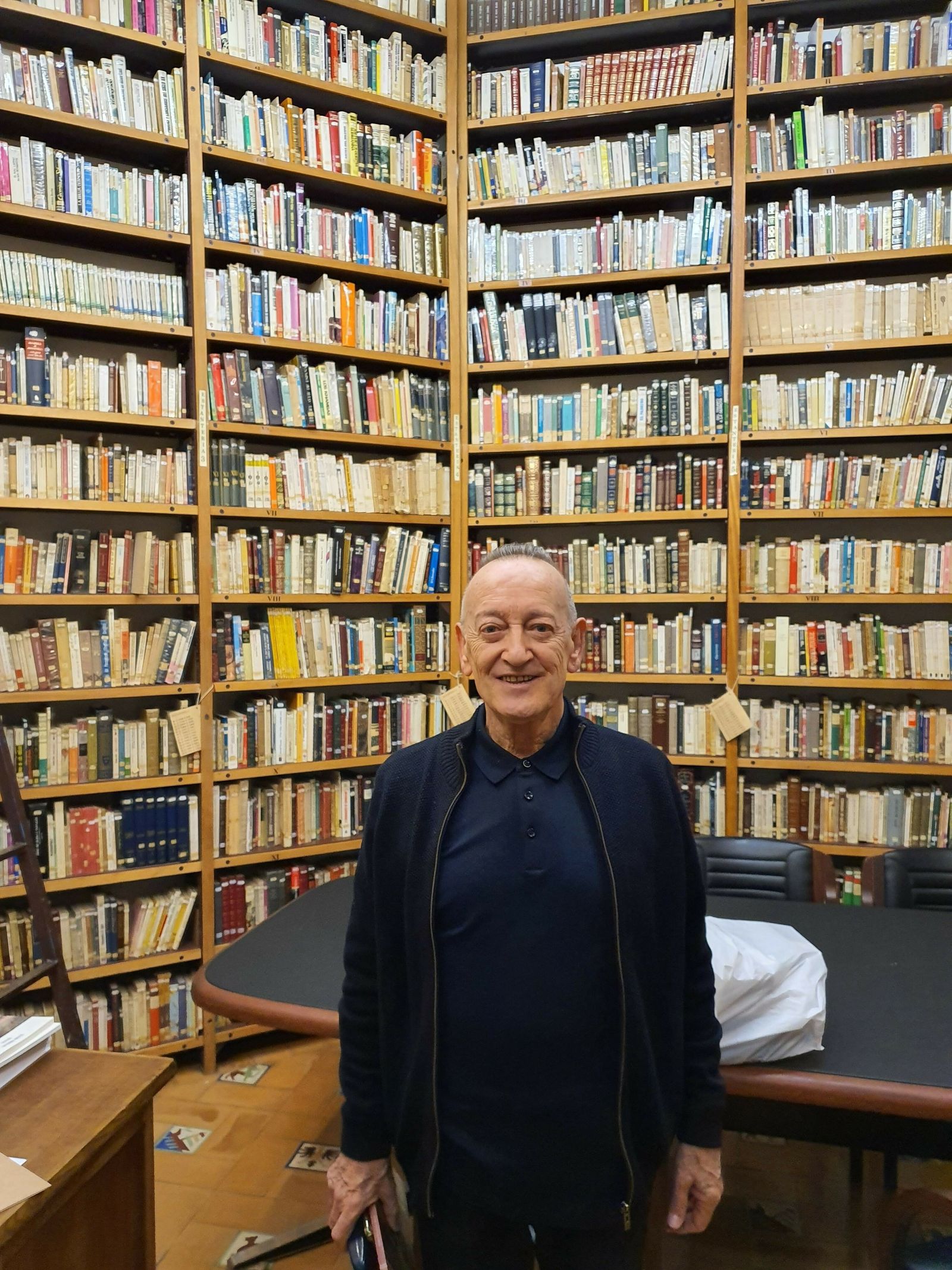 En la biblioteca del Palacio de Abrantes, en la placeta de Tovar