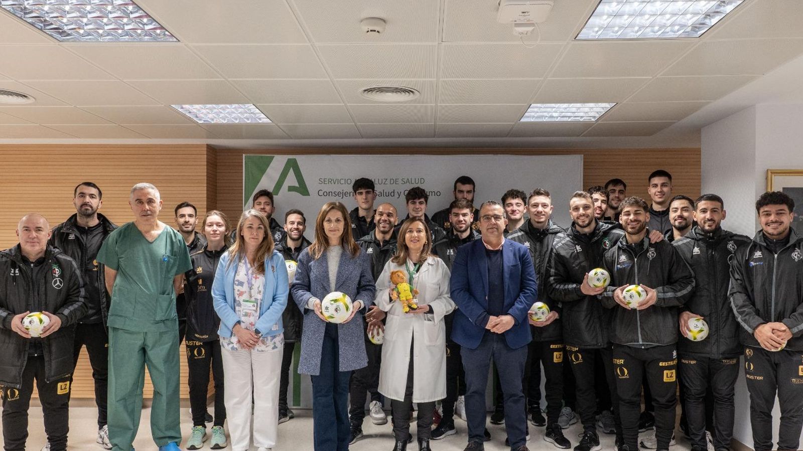 Foto de familia de la iniciativa.