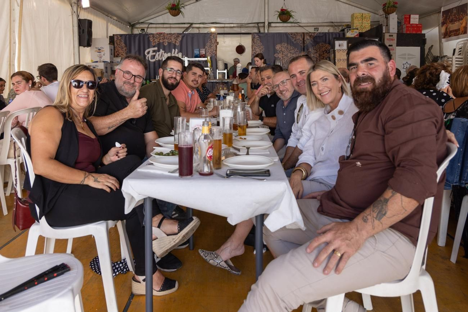 Las casetas de la Feria se llenan de comidas
