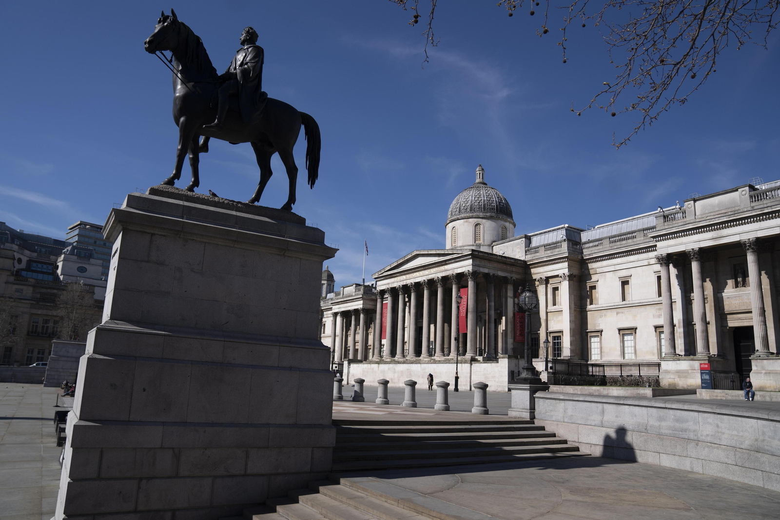 Reino Unido: entorno de la National Gallery vacía