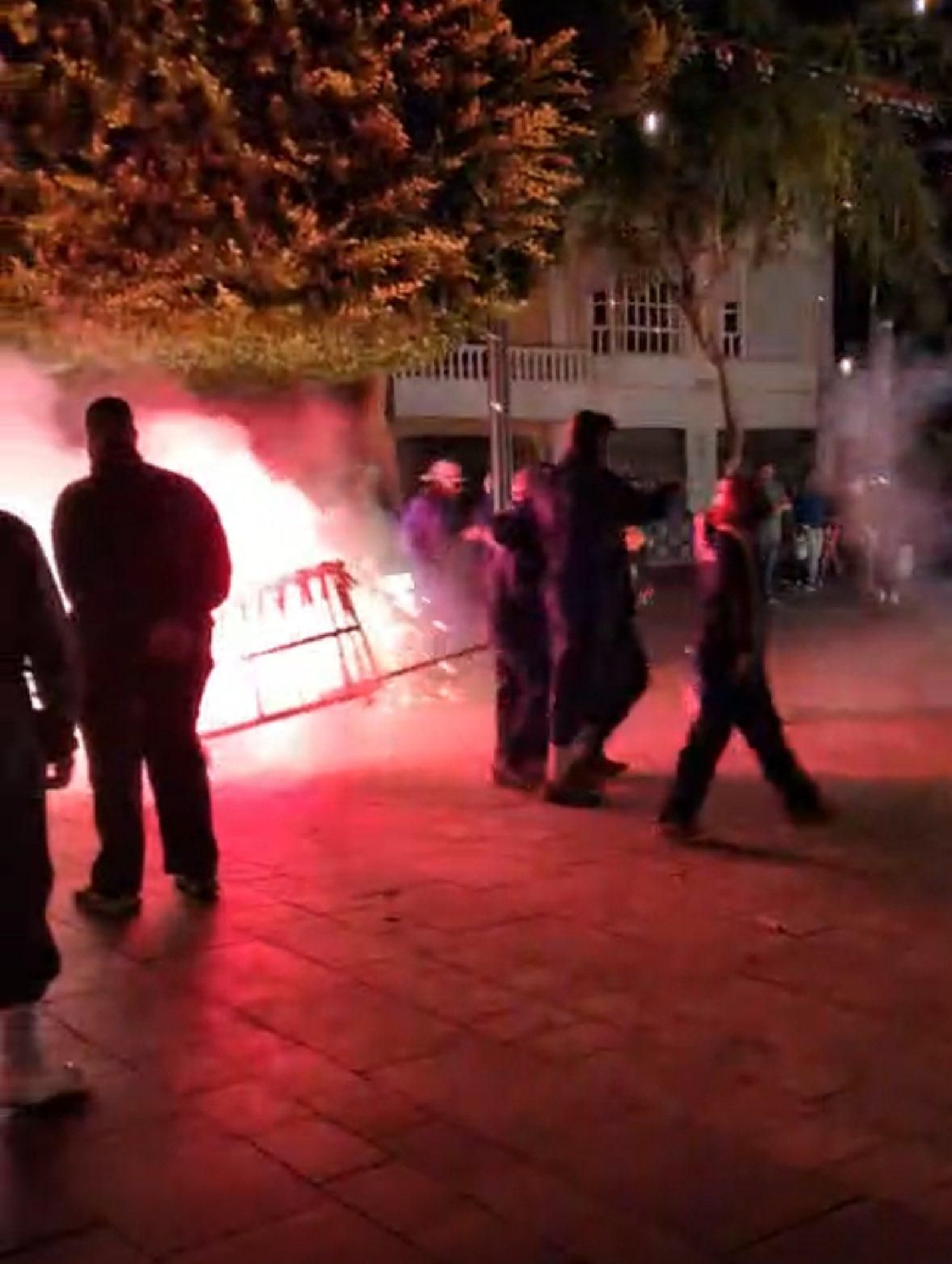 Las noches de fiestas son de Pulpí: de los toros de fuego a la música dance de los 90 por San Miguel