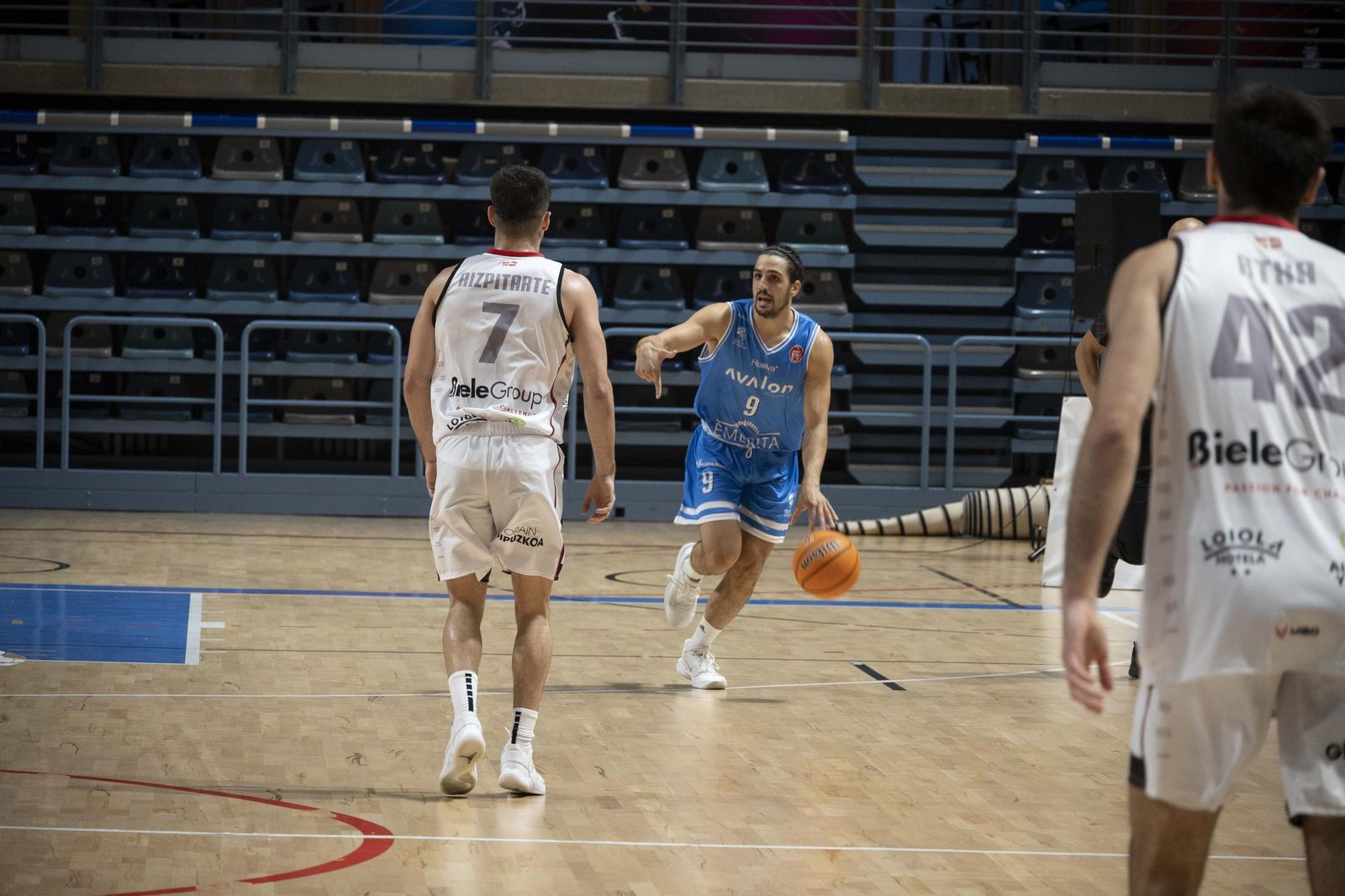 Imágenes del partido entre el Ciudad de Huelva y Biele ISB