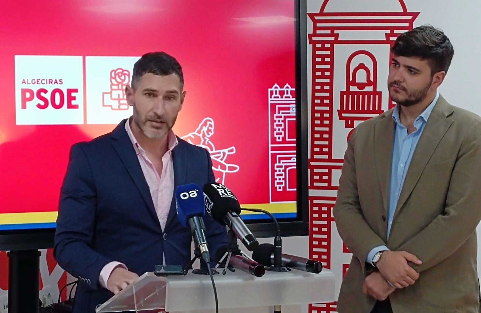 Fran Fernández y Juan Rosa, en una rueda de prensa.