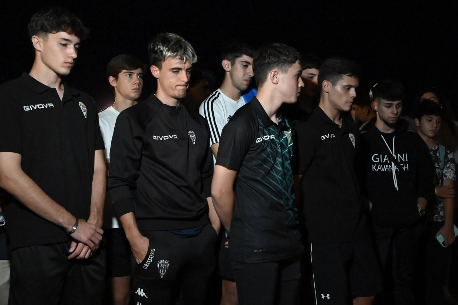 El homenaje del Córdoba CF a Álvaro Prieto a las puertas de El Arcángel, en imágenes