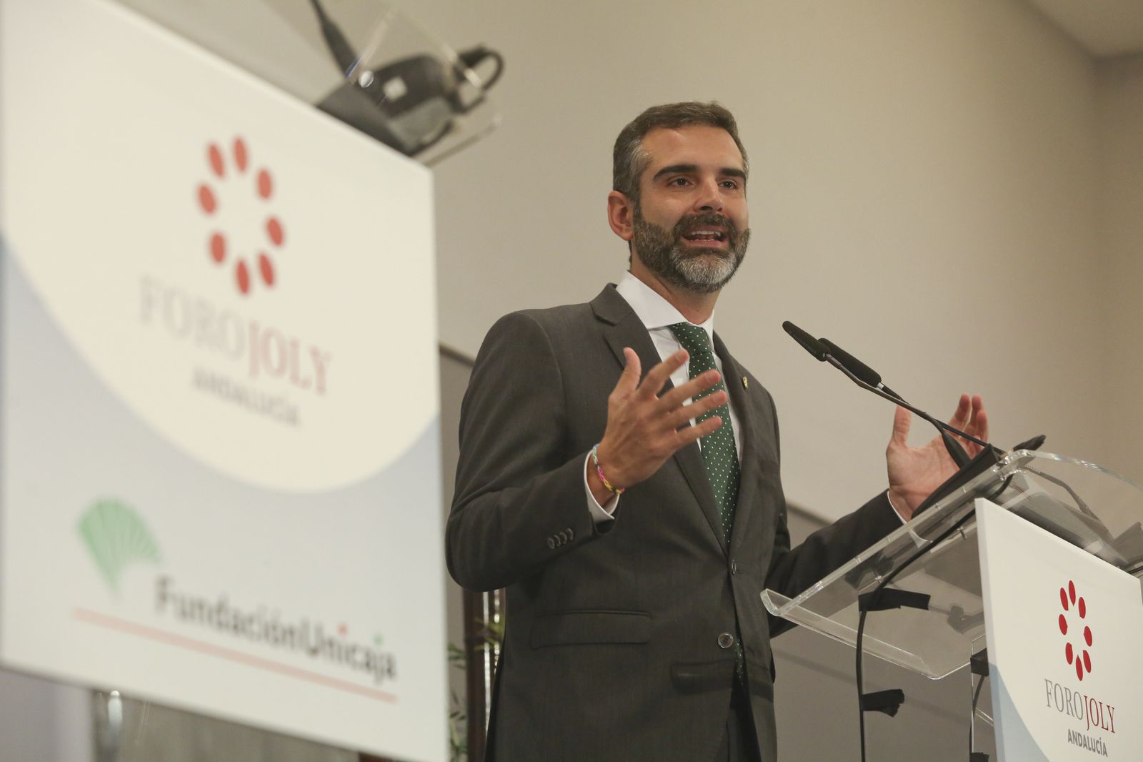 Foro Joly con el consejero de Sostenibilidad, Medio Ambiente y Economía Azul de la Junta de Andalucía en imágenes
