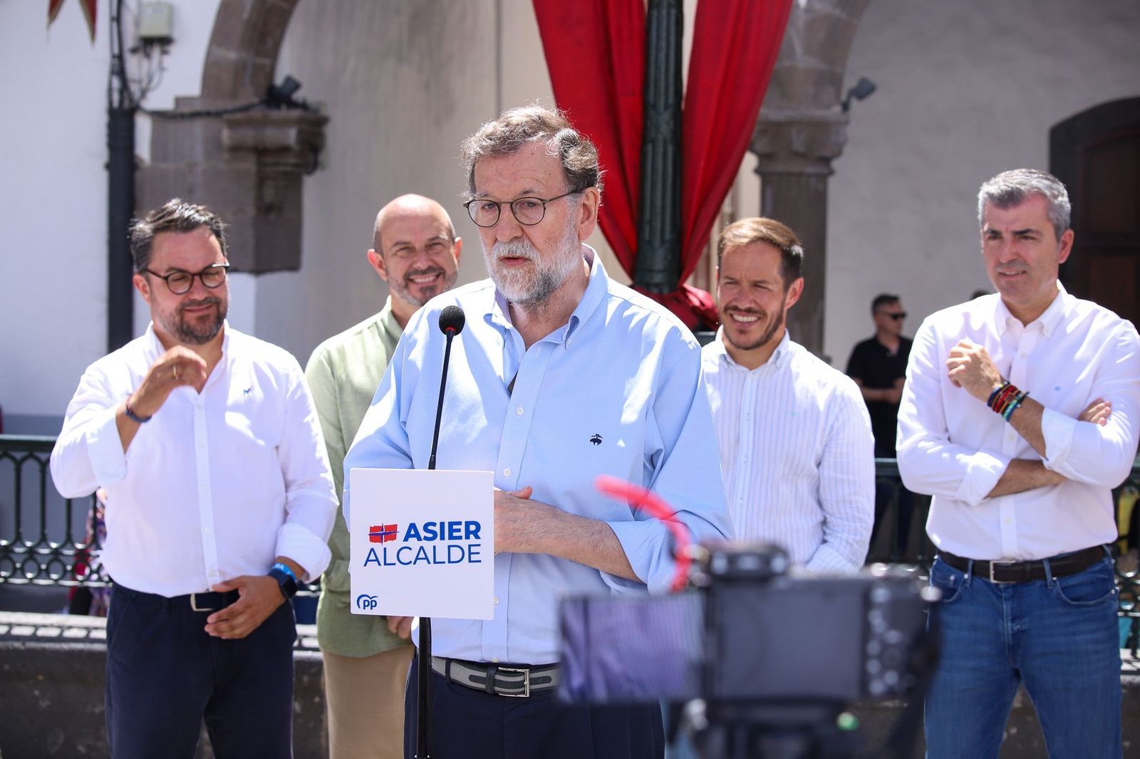 Rajoy participa en un acto de campaña de la alcaldía de Santa Cruz de La Palma.