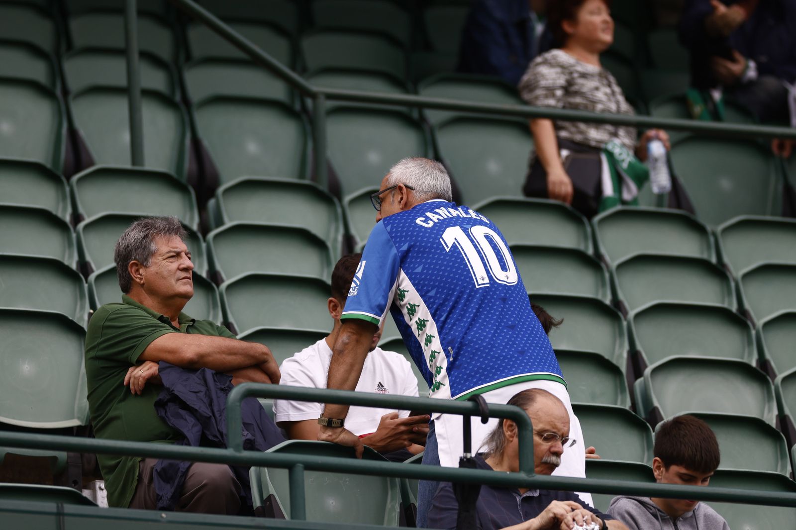 Búscate en las fotos del Betis-Atlético de Madrid