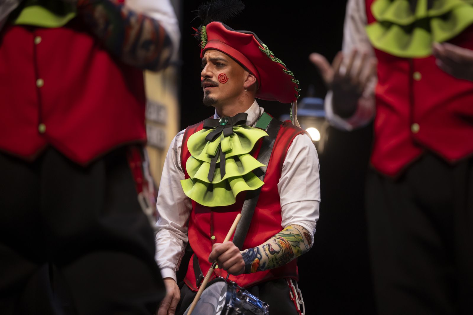 Imágenes de la murga "Los Lope de Pega" en la final del Carnaval Colombino 2024