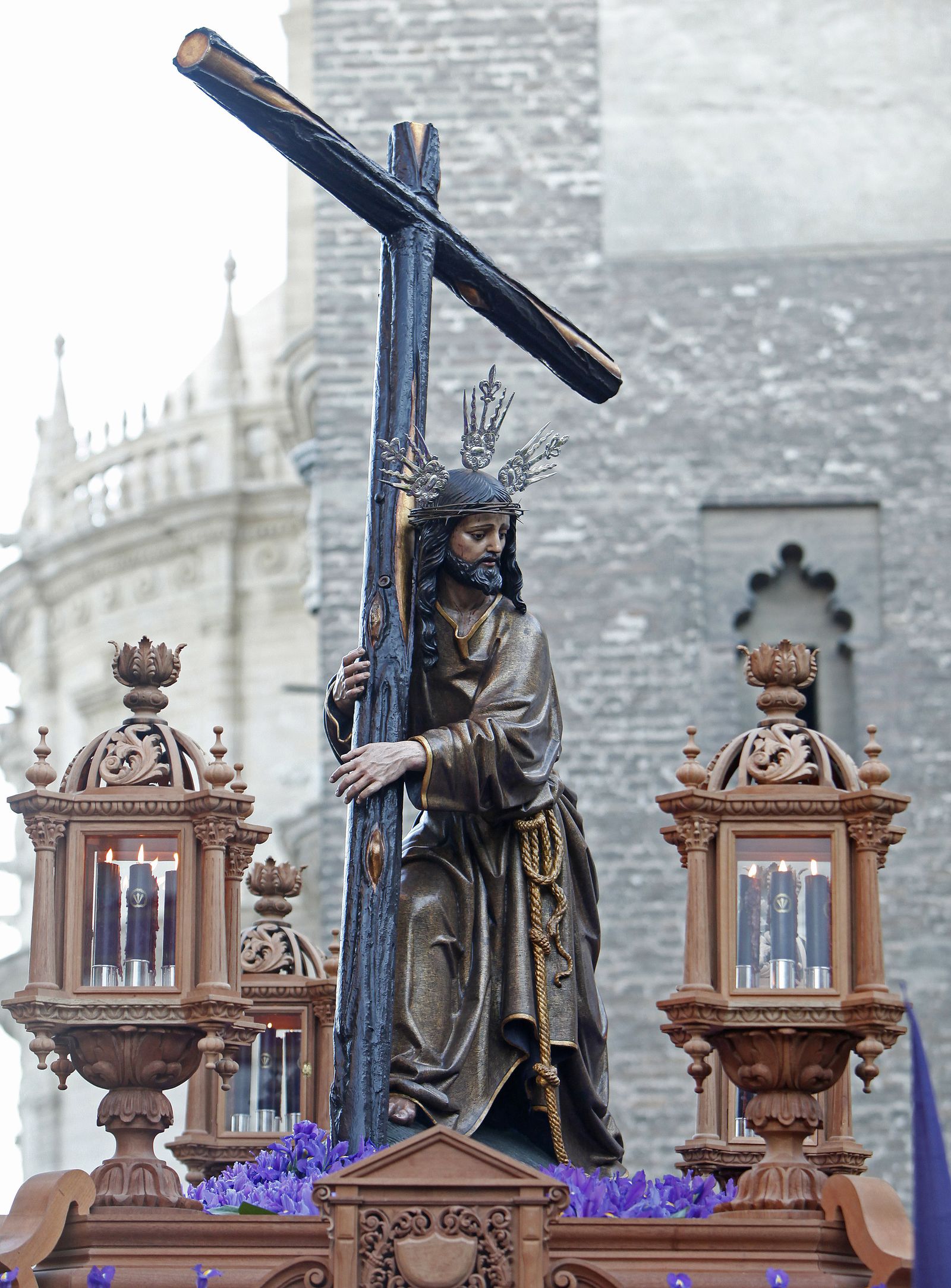 HERMANDAD DE LA CORONA