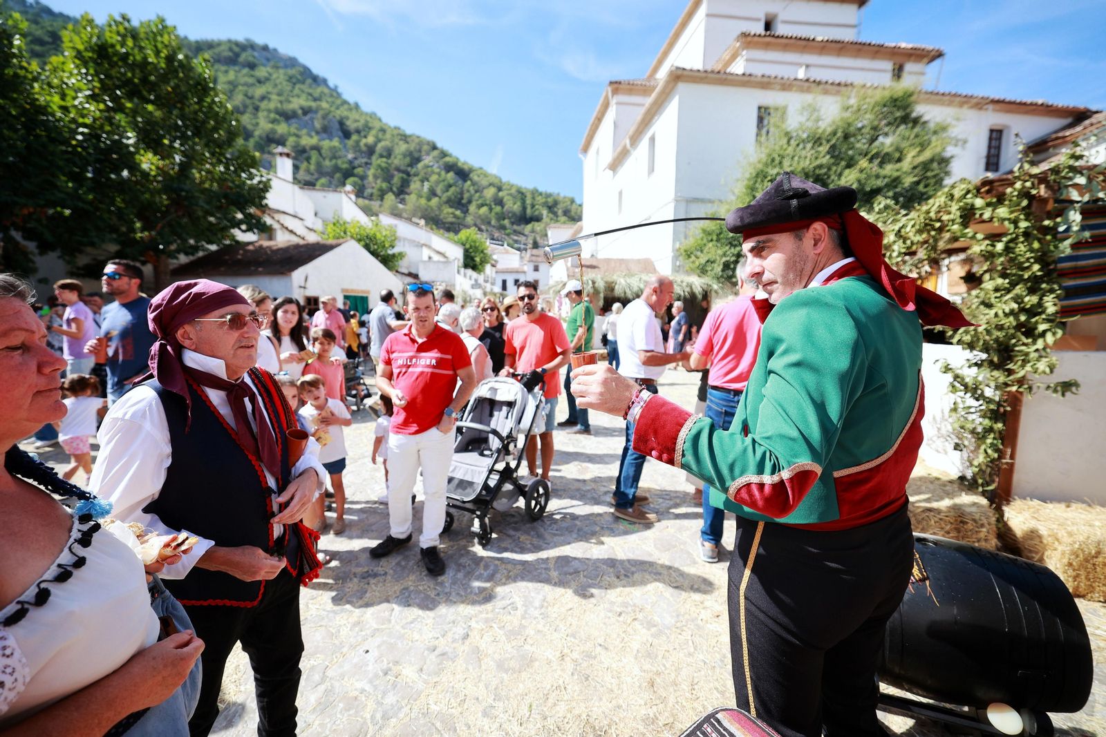 Los bandoleros triunfan Grazalema: las mejores imágenes de la popular recreación de la Sierra de Cádiz