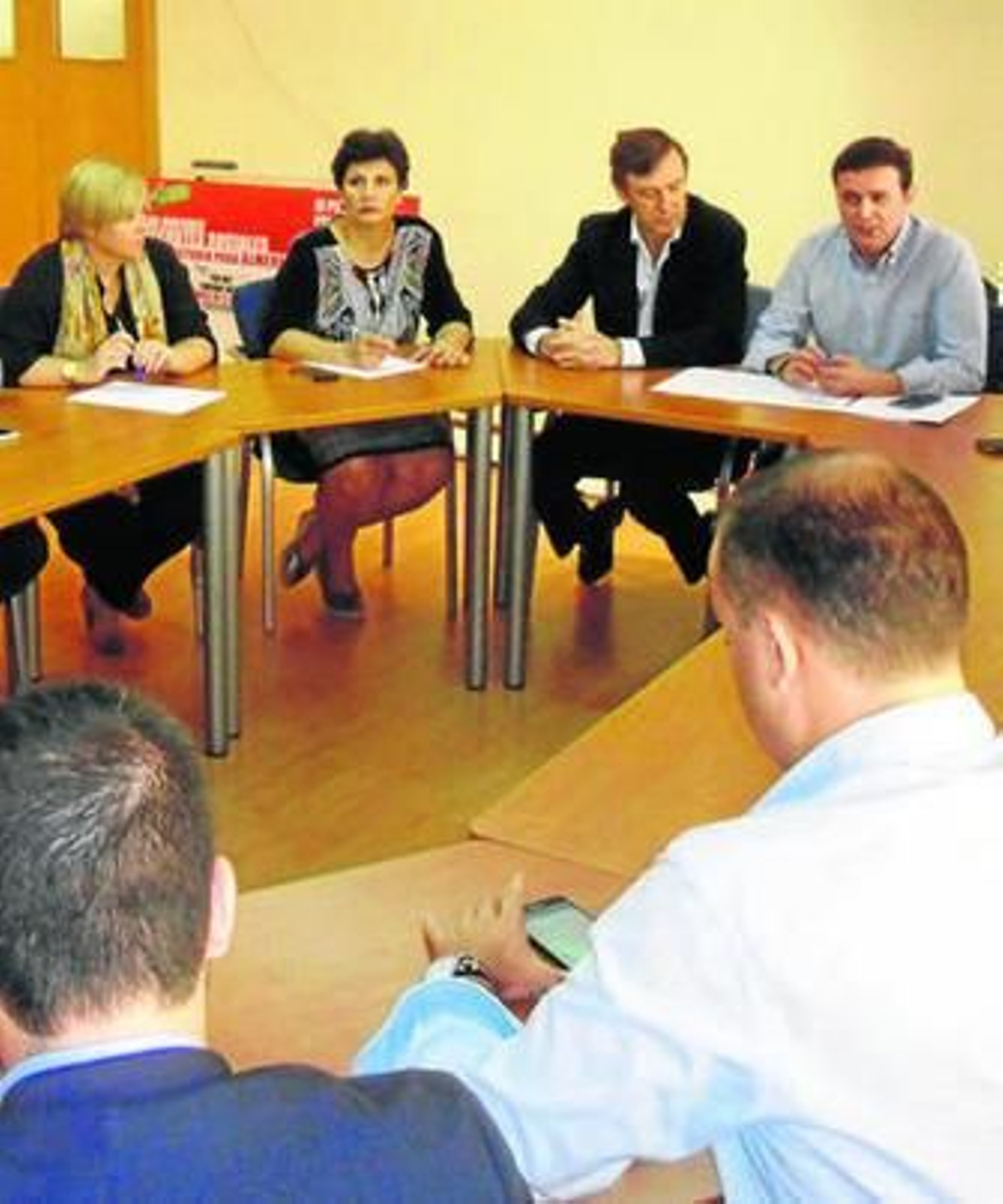 Javier García seguirá al frente del Comité de Campaña del PP de Almería.