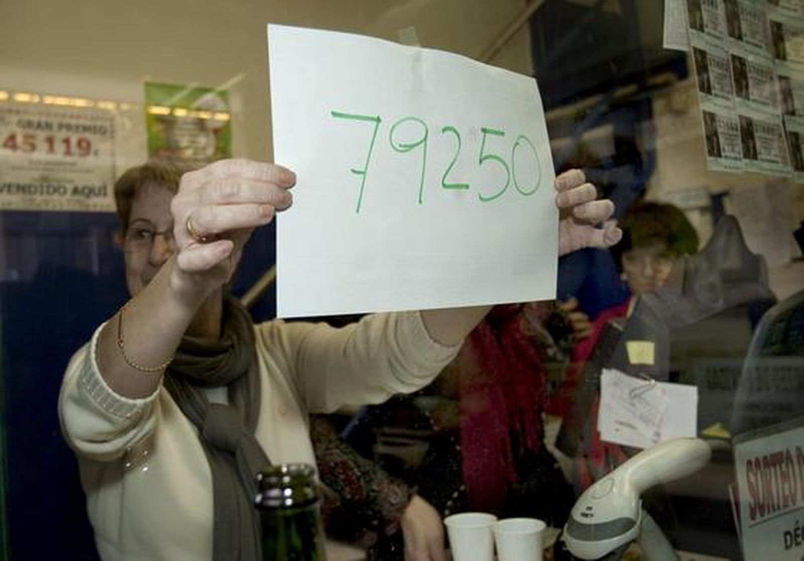 Los ganadores del sorteo.

Foto: EFE